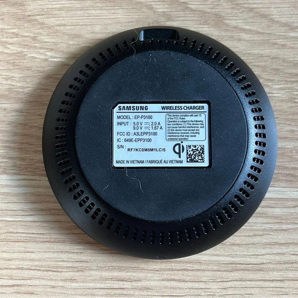 Black Wireless Samsung Fast Charger